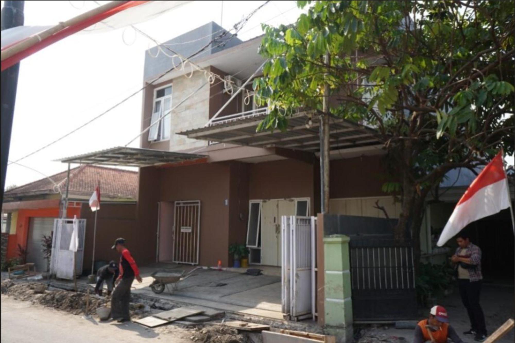 Spot On 93611 Kost Pak Suyatno Syariah 2 Hotel Ponorogo Kültér fotó