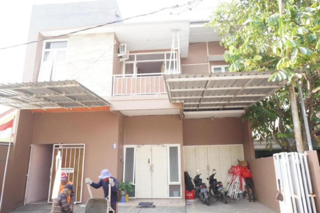 Spot On 93611 Kost Pak Suyatno Syariah 2 Hotel Ponorogo Kültér fotó