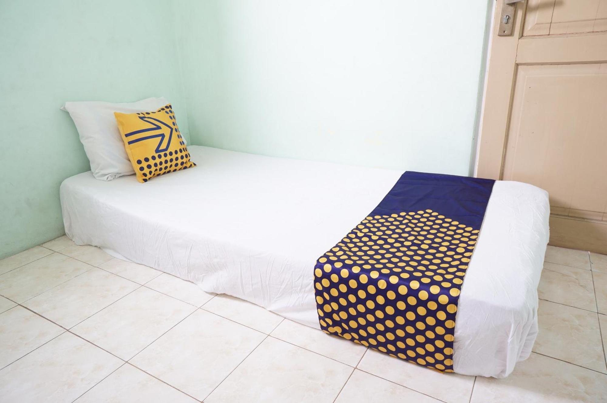 Spot On 93611 Kost Pak Suyatno Syariah 2 Hotel Ponorogo Kültér fotó