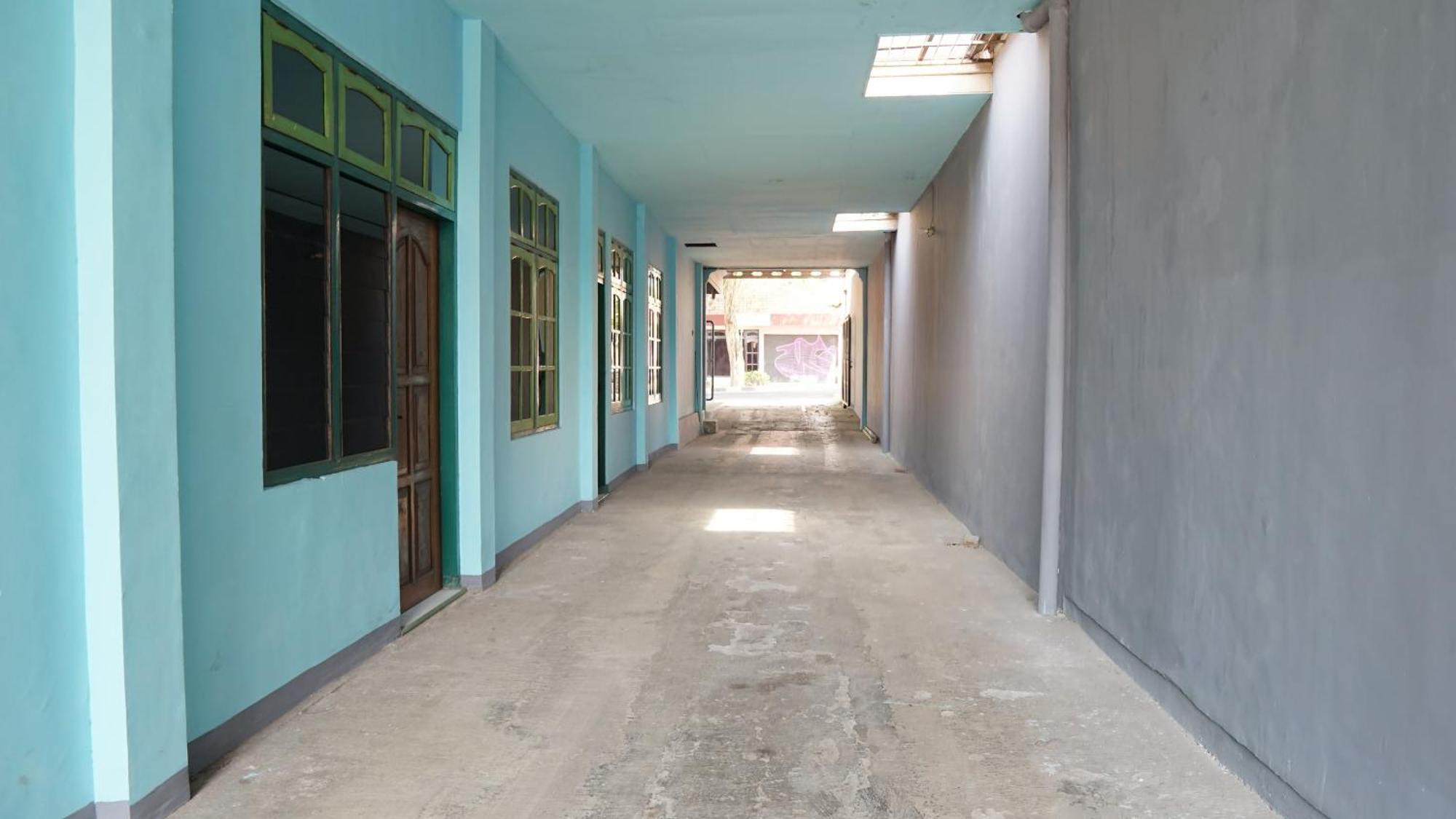 Spot On 93611 Kost Pak Suyatno Syariah 2 Hotel Ponorogo Kültér fotó