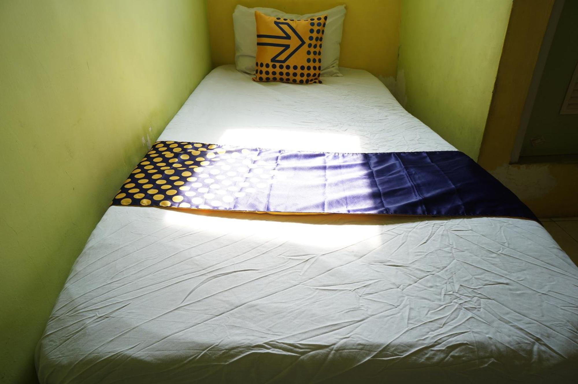 Spot On 93611 Kost Pak Suyatno Syariah 2 Hotel Ponorogo Kültér fotó